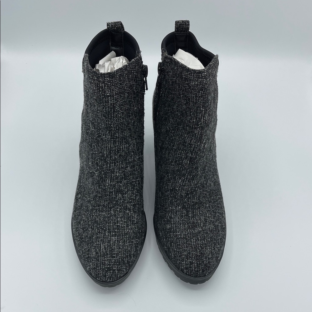 Kelly & Katie Textured Gray Ankle Booties SIZE 8.0 NEW